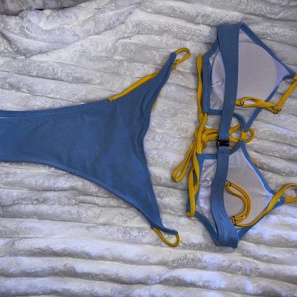 Blue & Yellow Bikini - Picture 4 of 7